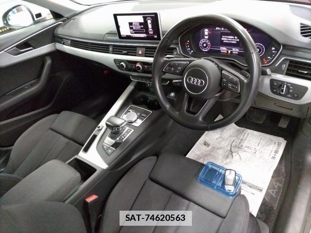 Audi A4 2017-07 7811803-2