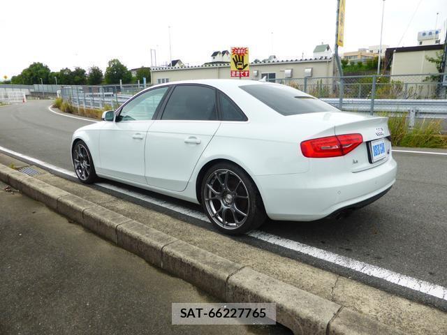 Audi A4 2014-01 7819659-15
