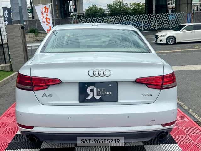Audi A4 2016-02 7820719-8