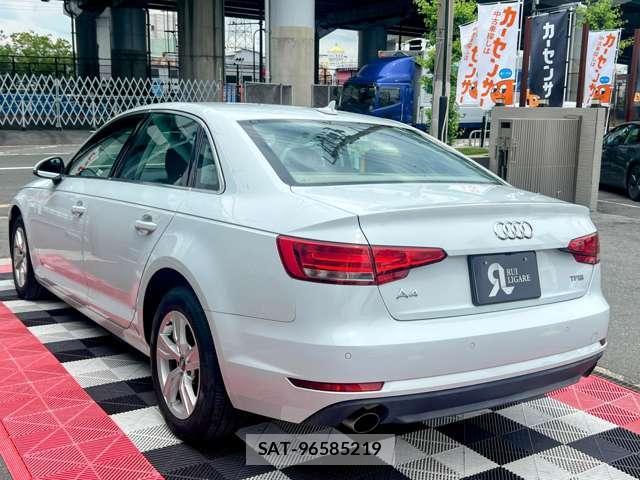 Audi A4 2016-02 7820719-9