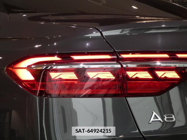 Audi A8 2022-06 7813606-3