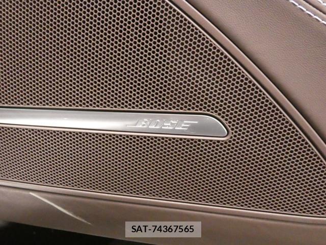 Audi A8 2016-11 7813608-15