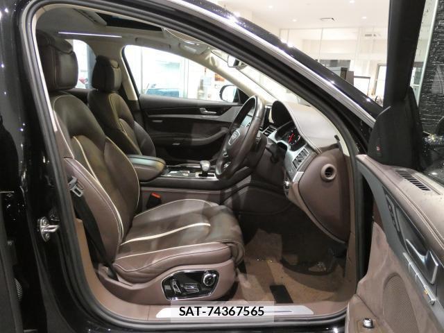 Audi A8 2016-11 7813608-16