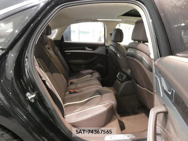 Audi A8 2016-11 7813608-18