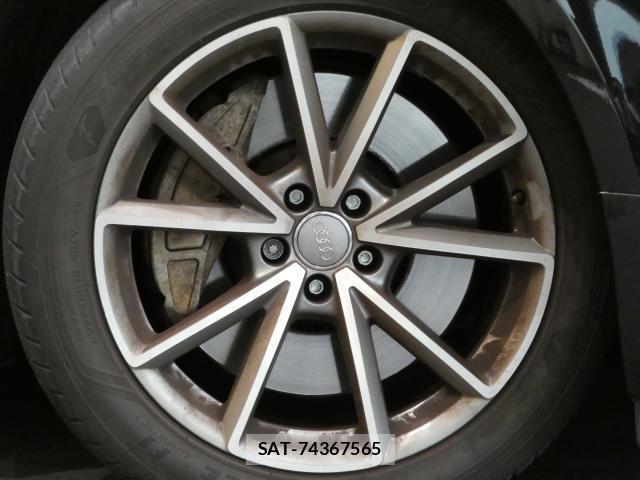 Audi A8 2016-11 7813608-5