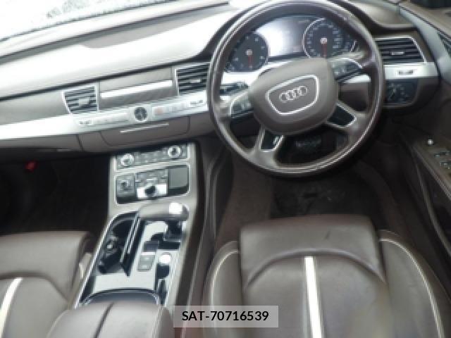 Audi A8 2017-06 7815181-2