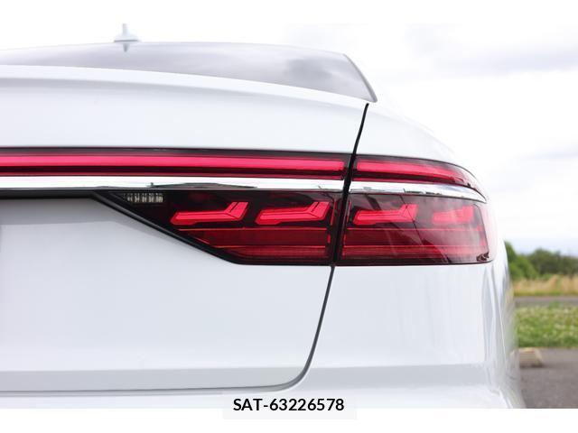 Audi A8 2019-05 7818655-7
