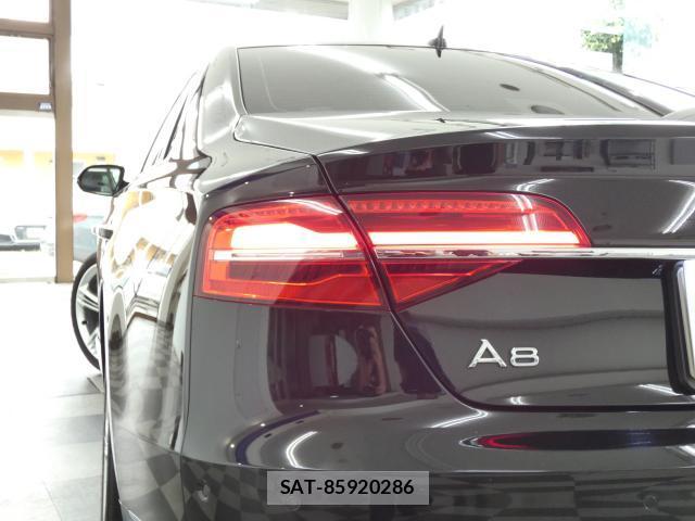 Audi A8 2018-01 7820239-9