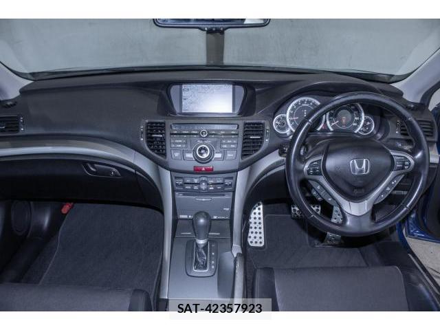 Honda ACCORD TOURER 2010-04 7816036-2
