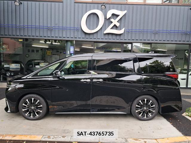Toyota ALPHARD HYBRID 2023-12 7813687-3