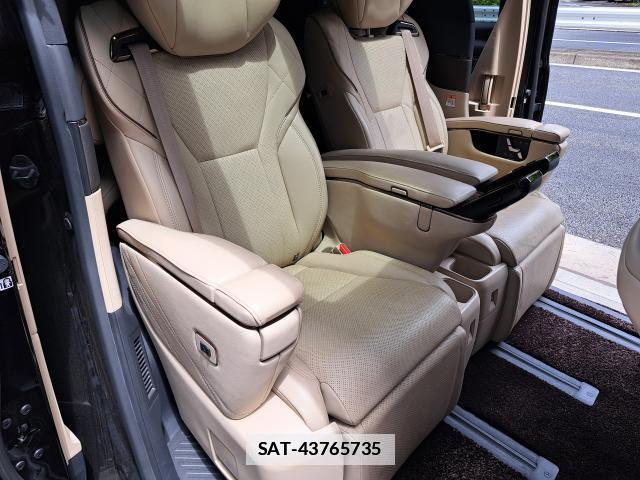 Toyota ALPHARD HYBRID 2023-12 7813687-9