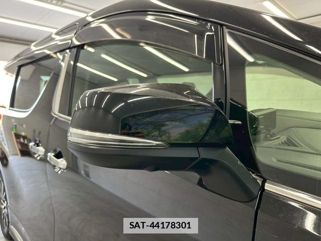 Toyota ALPHARD HYBRID 2016-12 7813779-17