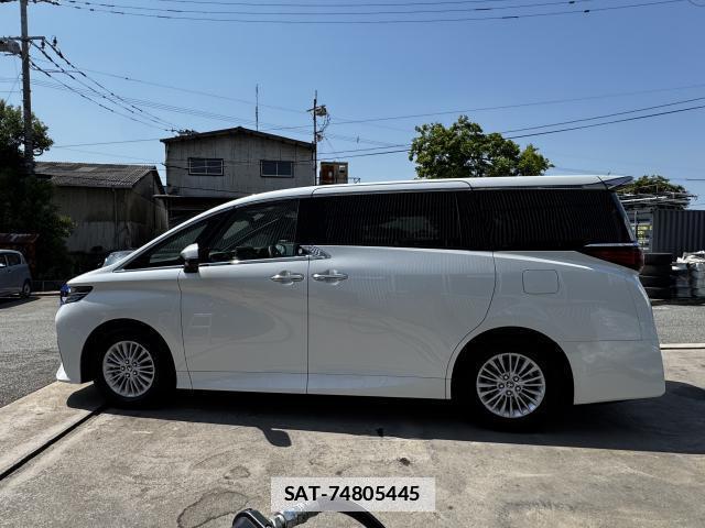 Toyota ALPHARD HYBRID 2026-05 7816336-3