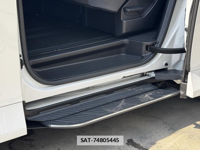 Toyota ALPHARD HYBRID 2026-05 7816336-8