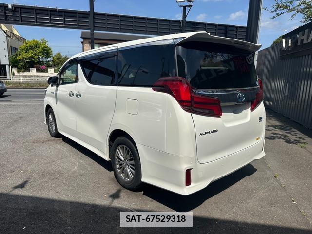 Toyota ALPHARD HYBRID 2018-04 7819320-19