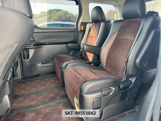 Toyota ALPHARD 2013-11 7813352-7