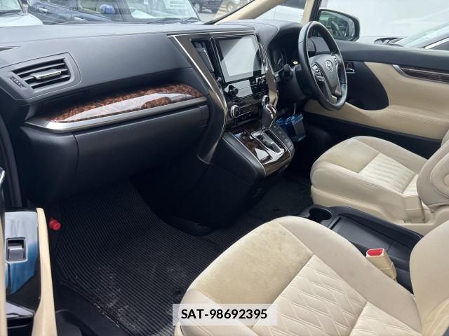Toyota ALPHARD 2022-02 7813472-2
