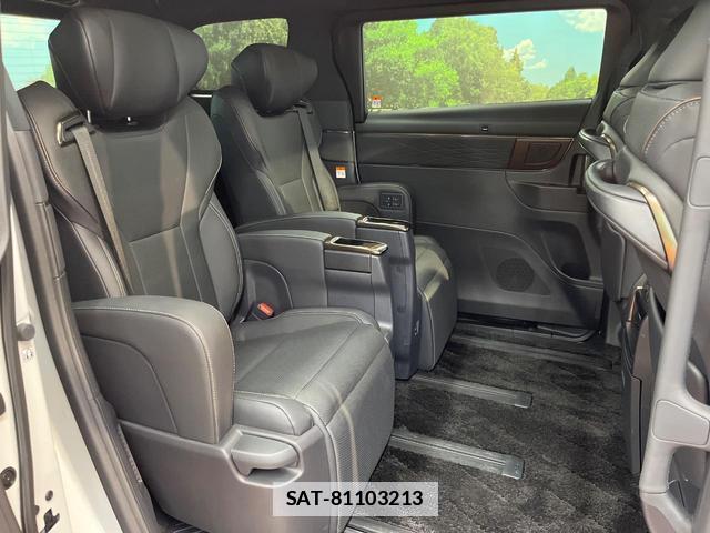 Toyota ALPHARD 2023-10 7816270-8