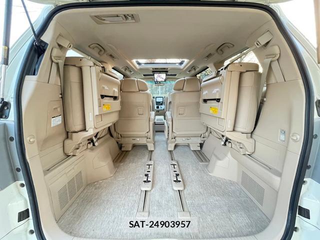 Toyota ALPHARD 2012-01 7816504-17