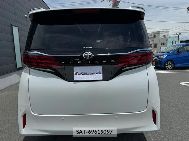 Toyota ALPHARD 2026-06 7816802-12