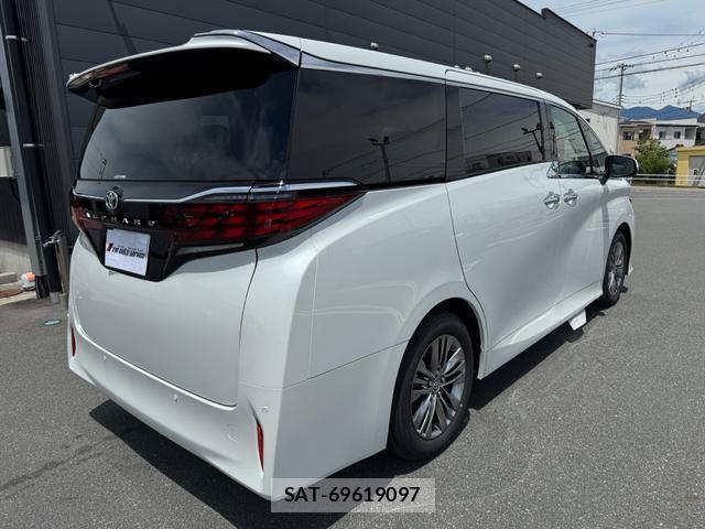 Toyota ALPHARD 2026-06 7816802-14