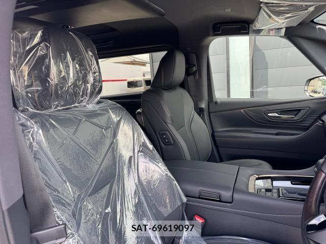 Toyota ALPHARD 2026-06 7816802-18