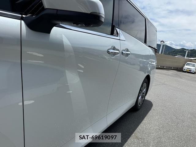 Toyota ALPHARD 2026-06 7816802-4