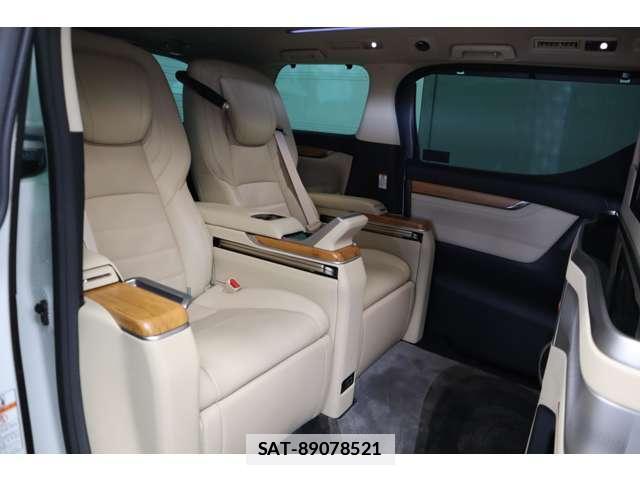 Toyota ALPHARD 2018-09 7817017-17