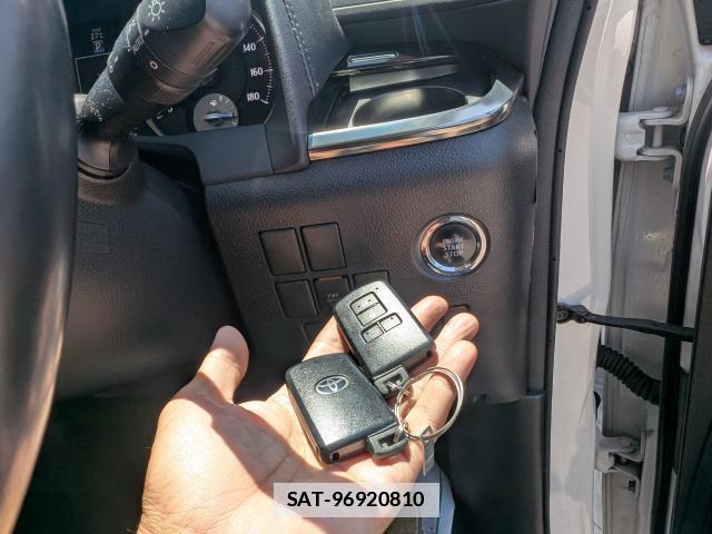 Toyota ALPHARD 2016-09 7819089-17