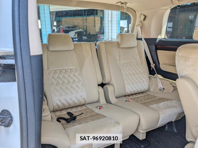 Toyota ALPHARD 2016-09 7819089-19