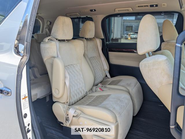 Toyota ALPHARD 2016-09 7819089-6