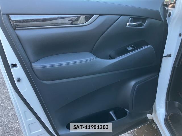 Toyota ALPHARD 2019-03 7819277-15