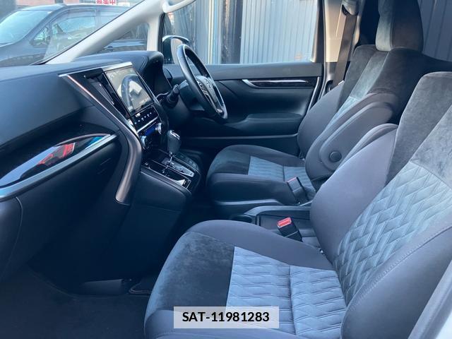 Toyota ALPHARD 2019-03 7819277-17