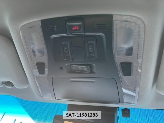 Toyota ALPHARD 2019-03 7819277-2