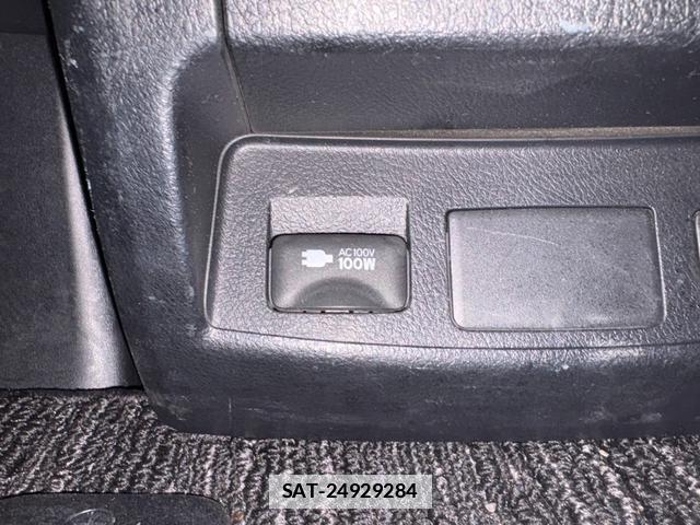 Toyota ALPHARD 2019-06 7819286-12
