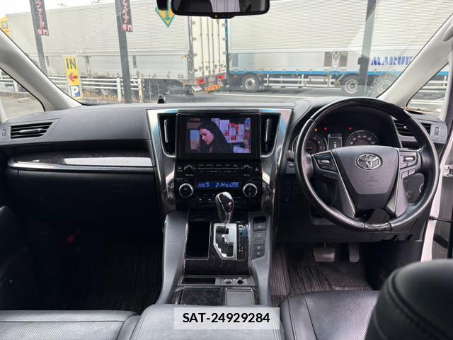 Toyota ALPHARD 2019-06 7819286-14