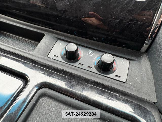 Toyota ALPHARD 2019-06 7819286-8