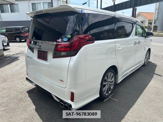 Toyota ALPHARD 2016-08 7819321-13