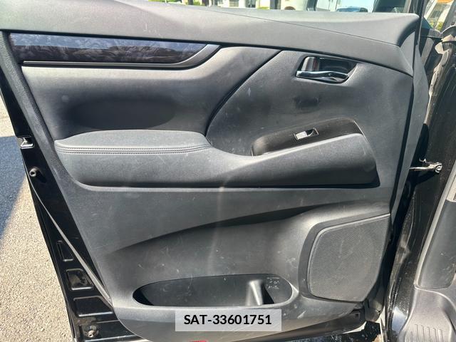 Toyota ALPHARD 2019-04 7819322-19