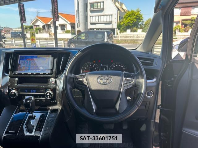 Toyota ALPHARD 2019-04 7819322-6