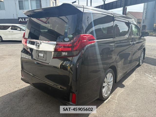 Toyota ALPHARD 2017-06 7819327-12