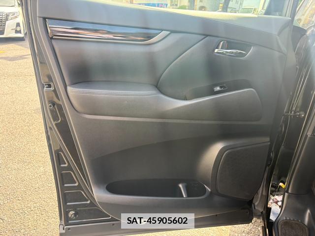 Toyota ALPHARD 2017-06 7819327-16