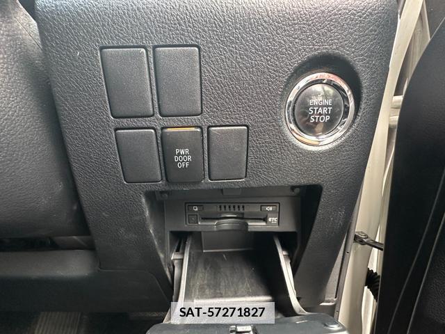 Toyota ALPHARD 2017-04 7819341-4