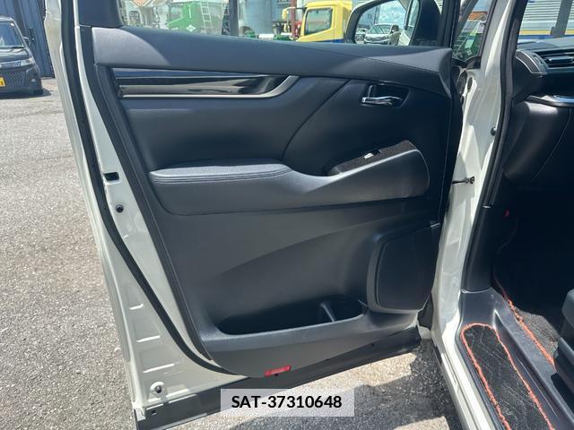 Toyota ALPHARD 2017-05 7819348-17
