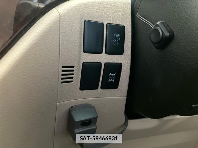 Toyota ALPHARD 2012-03 7820079-17