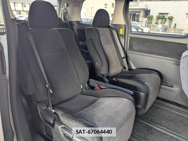 Toyota ALPHARD 2012-12 7820605-3