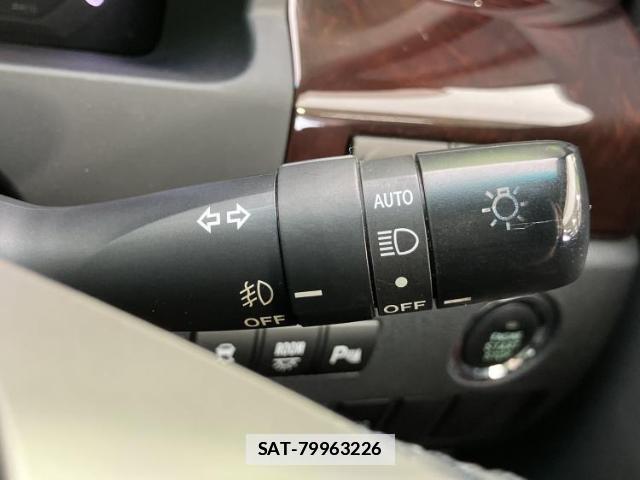 Toyota ALPHARD 2013-06 7822051-15