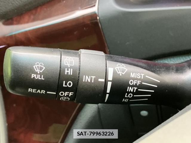 Toyota ALPHARD 2013-06 7822051-16