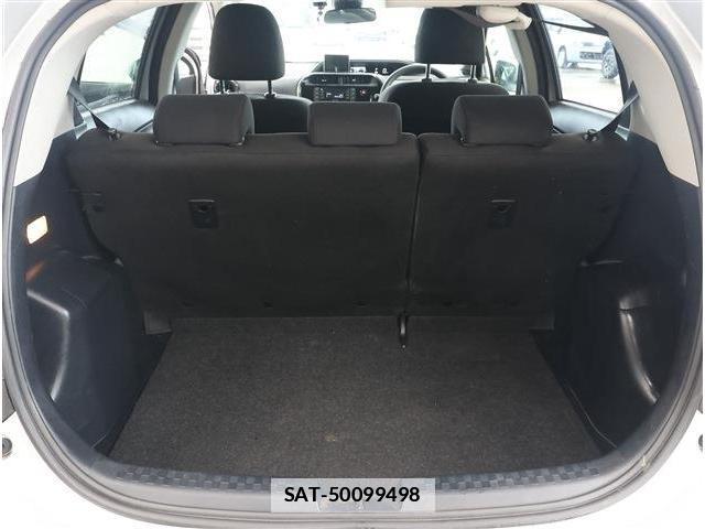 Toyota AQUA 2021-04 7811871-17