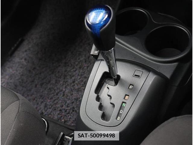 Toyota AQUA 2021-04 7811871-9
